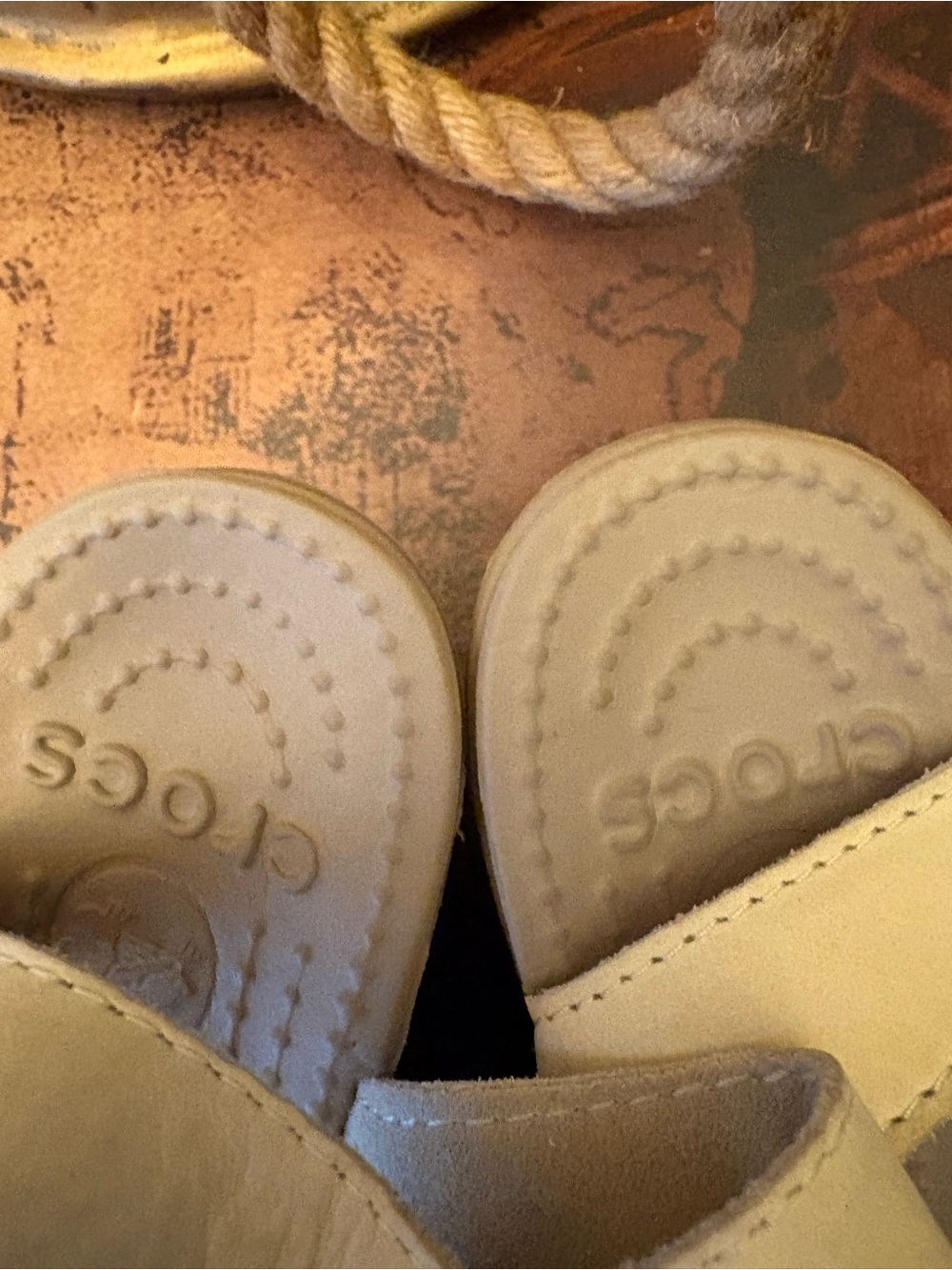 Crocs Leigh II Ankle Strap Wedge Platform Sandals Women Size 8 - Picture 4 of 7